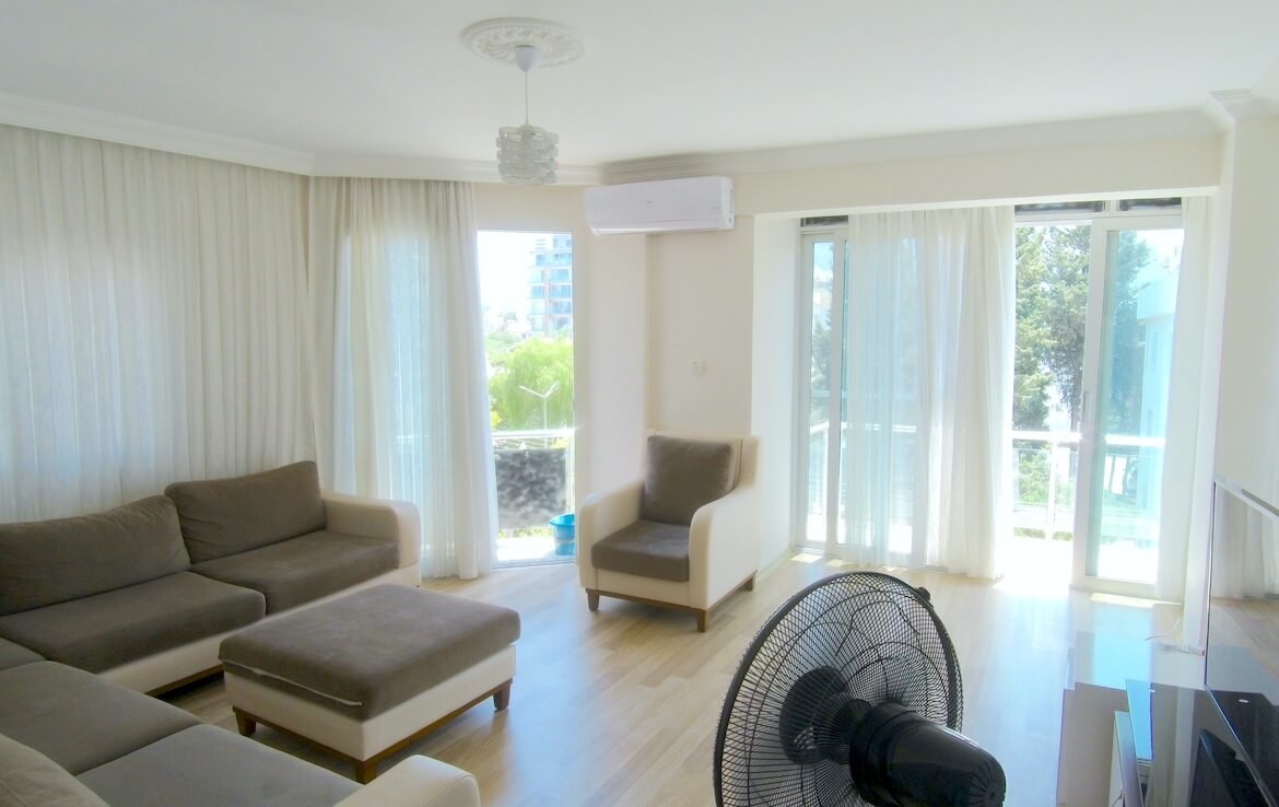 SA-311 FURNISHED APARTMENT IN THE CENTER OF GIRNE, veles