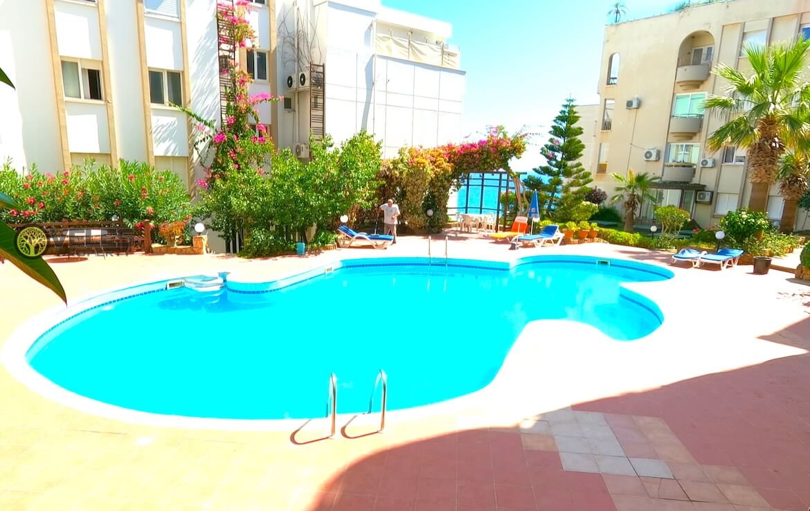 SA-2221 Apartment in the center in a complex with a swimming pool, Veles