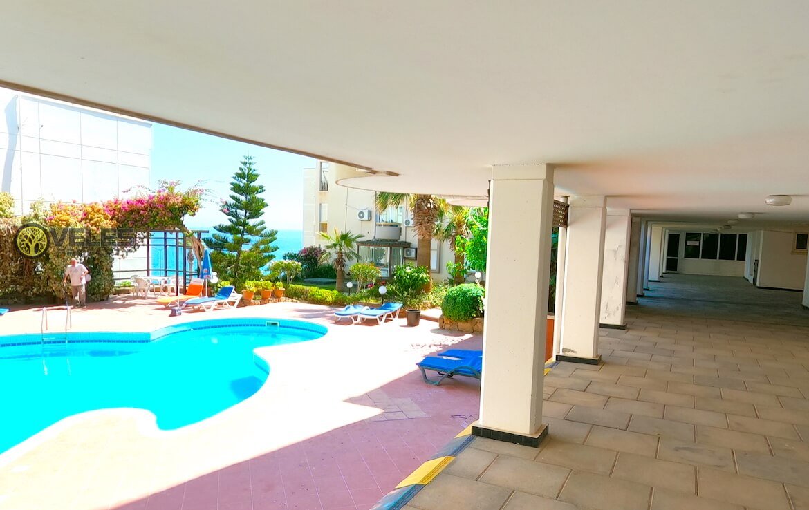 SA-2221 Apartment in the center in a complex with a swimming pool, Veles