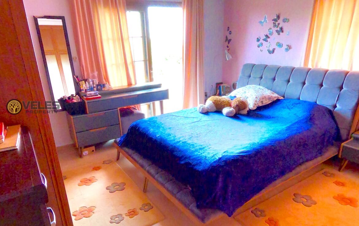 SV-512 Spacious 5 bedroom villa in Lapta, Veles