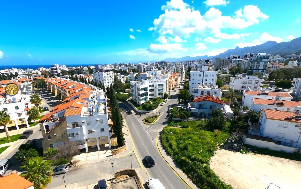 SA-338 Excellent apartment in the center of Kyrenia, Veles