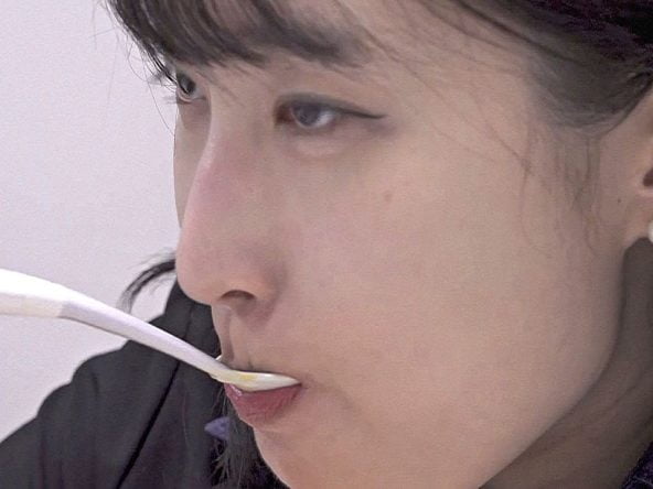 JAPANESE “SMART” SPOON HELP YOU EAT LESS SALT