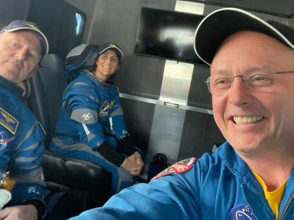 TWO NASA ASTRONAUTS ARRIVED TO THE ISS ON THE BOEING STARLINER