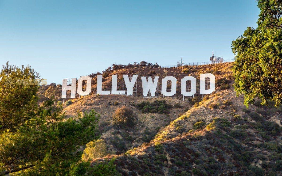 THE HOLLYWOOD SIGN IS 101 YEARS OLD: WHERE IT ALL BEGAN